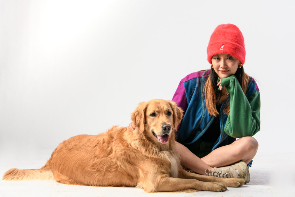 Dating profile picture of woman with her dog